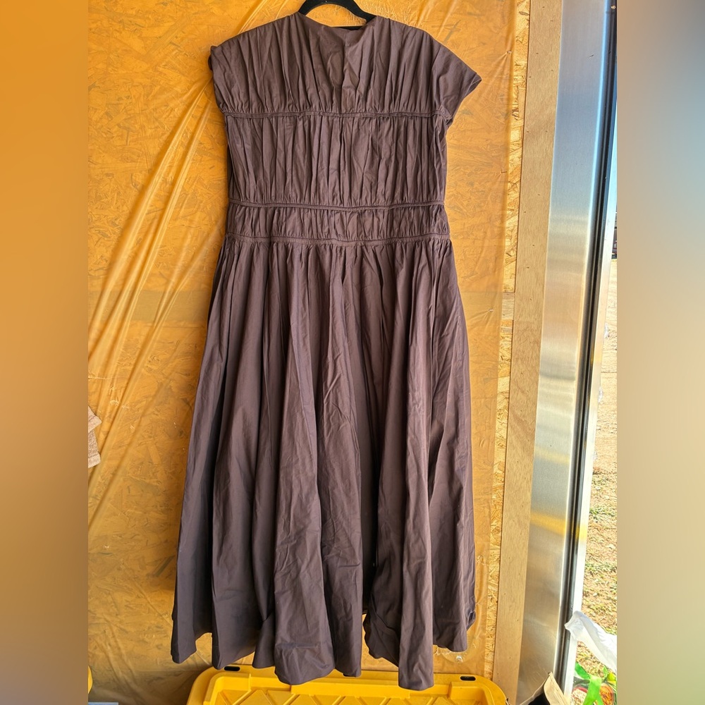 NWT TOVE Ceres Gathered Midi Dress in Brown
Size X-Large (FR 42/UK 14) - Picture 14 of 15